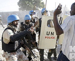 Гаити: корреспонденты «Комсомолки» попали под обстрел «миротворцев» 