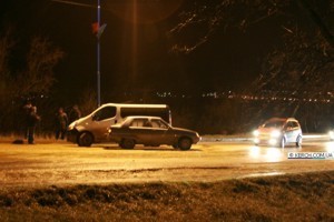 В Крыму движение транспорта парализовал гололед 