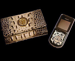Versace займется изготовлением телефонов  