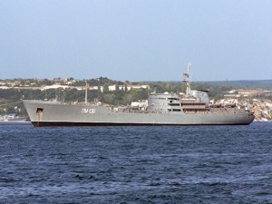 С российским кораблем все порядке. Он медленно добирается до Севастополя [ОБНОВЛЕНО] 