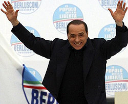 Во время встречи с монахами Берлускони отпустил шуточку о Деве Марии  