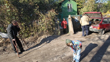 Жители Русановских садов: Приехали на дачу, а дома нет!