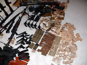 В Севастополе взяли женщину с зенитным снарядом 