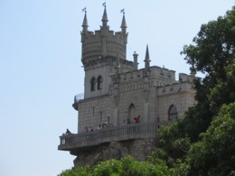 Самоубийца сиганул с «Ласточкина гнезда» 