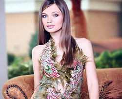 Анна Пославская ради «Мисс Вселенная-2010» наберет в весе 