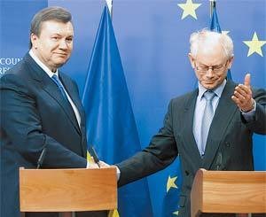 Украина просит ЕС отменить визы уже в следующем году 