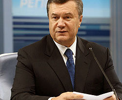 Янукович собирается пересмотреть газовые отношения с Россией 