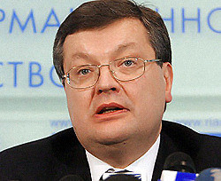 Грищенко хочет порекомендовать Януковичу кандидатуру посла Украины в России  