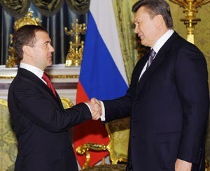 Янукович и Медведев построят мост через Керченский пролив 