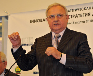 Анатолий Близнюк: губернатор, который мог стать разведчиком 