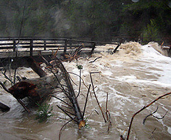 Конча-Заспы наводнение не коснется, зато могут пострадать Подол и часть Оболони   