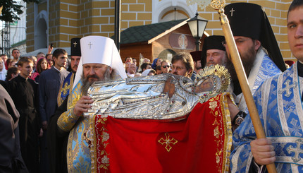 Плащаница Пресвятой Богородицы в Киеве