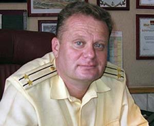 С погибшим во время теракта капитаном первого ранга Черноморского флота Виктором Гинькутом простятся прямо в морге 
