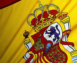 Голодные испанские футболисты устраивают забастовку   