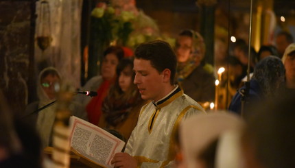 В Украине началось ночное пасхальное богослужение