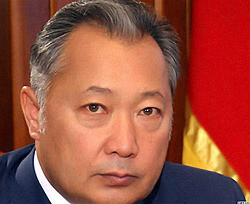 Президент Киргизии организовывает вооруженную заварушку   