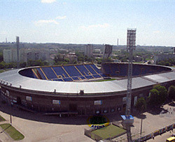 Сегодня харьковские защитники животных будут доказывать Платини, что Харьков не готов к Евро-2012  