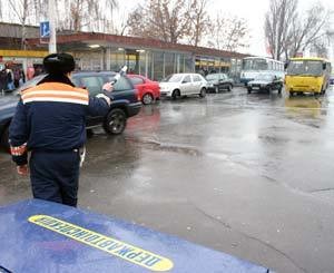 Киевлян возят неисправные маршрутки с пьяными водителями 