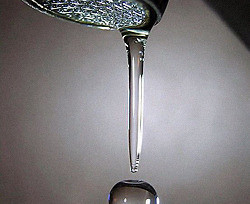 Врачи успокаивают: киевская питьевая вода соответствует всем санитарным нормам  