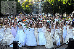 Невесты  парадом пройдутся по центру города 