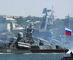 Янукович намерен провести референдум по поводу российского флота в Крыму 