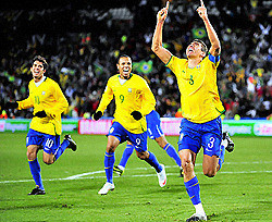 В рейтинге FIFA сборная Бразили занимает первое место  