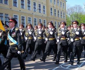 Украинских военных вооружат уже в Москве 