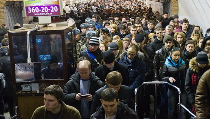Давка в Киевском метро 