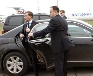 Самолет Медведева приземлился в аэропорту «Борисполь» 