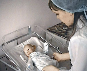 В Феодосии мать подкинула сумку с новорожденным ребенком в подъезд 