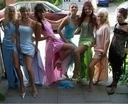 Школьный праздник обошелся родителям в 2000 гривен  