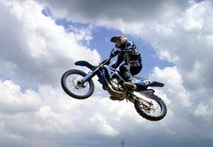 Мотогонщики облюбовали симферопольские дороги 