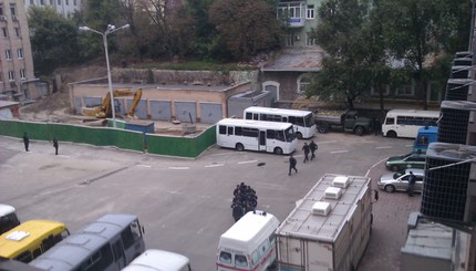 Как утром милиция охраняла Киевсовет