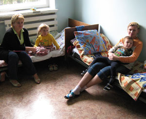 Массовое отравление в запорожском лагере: в больницу попали девять детей