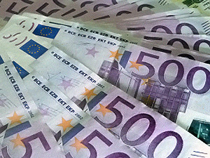 Евро дорожает 