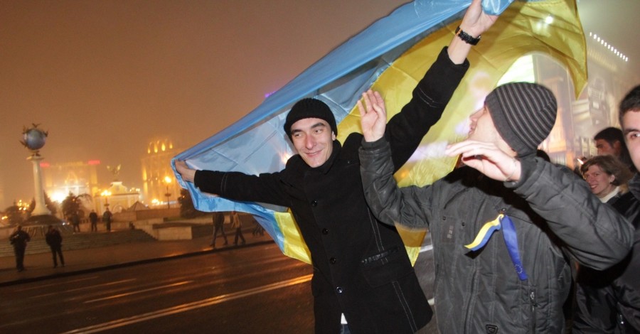 Евромайдан: милиция расчищает Крещатик