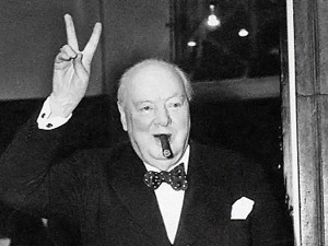 У Черчилля вырвали изо рта сигару!