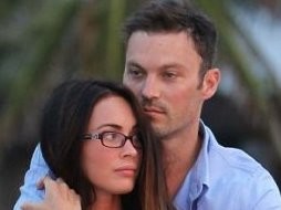 Меган Фокс проводит медовый месяц на Гаваях