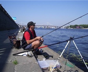 Рыбалка для киевлян снова стала бесплатной