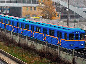 Киевский метрополитен закладывает вагоны, чтобы получить кредит