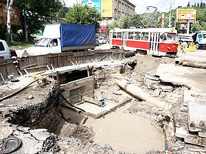 Авария водопровода остановила центр Киева
