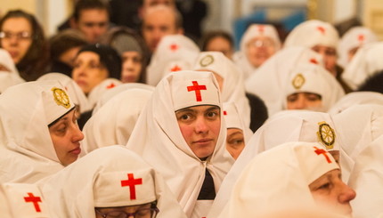 Более тысячи верующих уже приложились к Дарам волхвов в Киево-Печерской лавре 