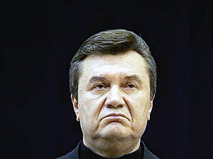 Янукович не ходит в суд по Голодомору