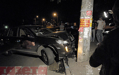 Киевские автослесари угнали и разбили «Порше» 
