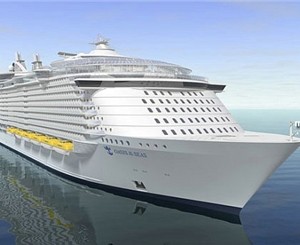 В Ялту зашел роскошный лайнер с американскими туристами