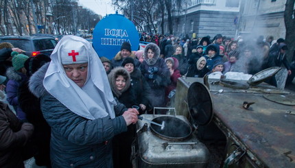 Паломники съезжаются в Киев прикоснуться к Дарам Волхвов
