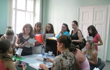 Приемные комиссии не будут закрывать даже в выходные