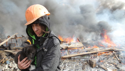 Костры революции: огонь на Майдане продолжает пылать