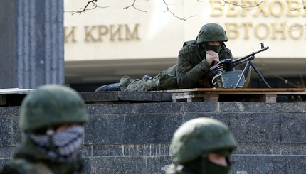 Крым переполнен российскими военными