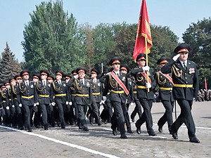 В Одессе Янукович примет торжественный парад